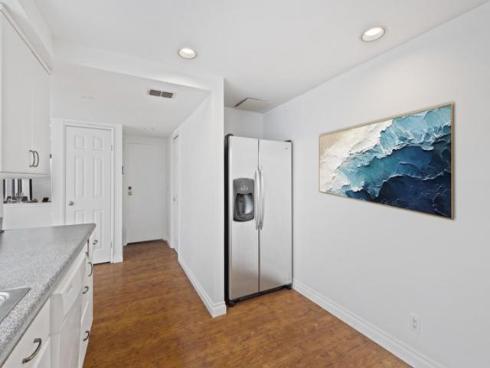 15  Morena  , Irvine, CA