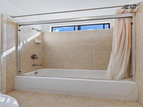 15  Morena  , Irvine, CA