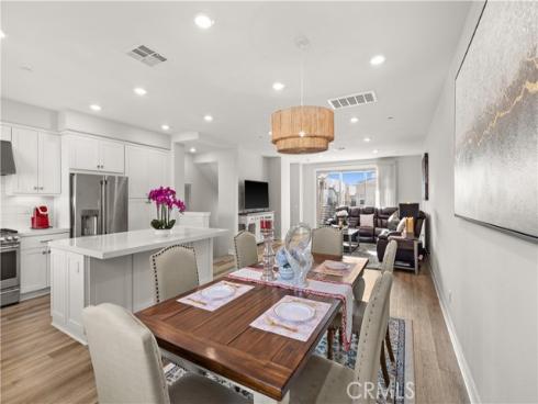 202  Keeper  , Irvine, CA