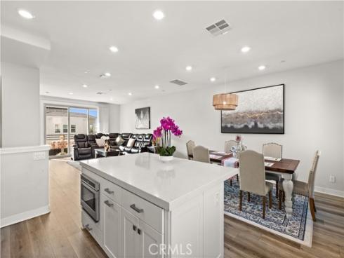 202  Keeper  , Irvine, CA