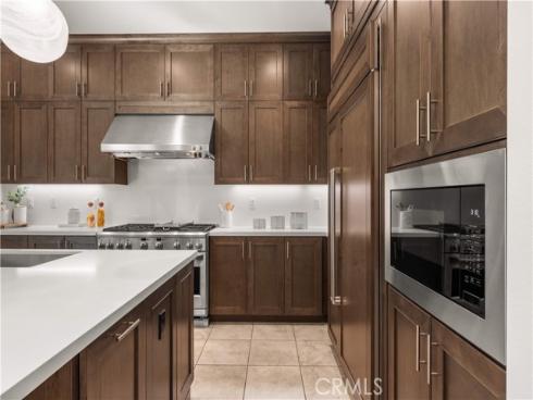 65  Glacier  , Irvine, CA