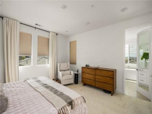 126 Sash , Irvine, CA