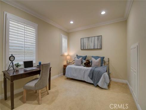 62 Gentry , Irvine, CA