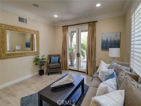 62 Gentry , Irvine, CA