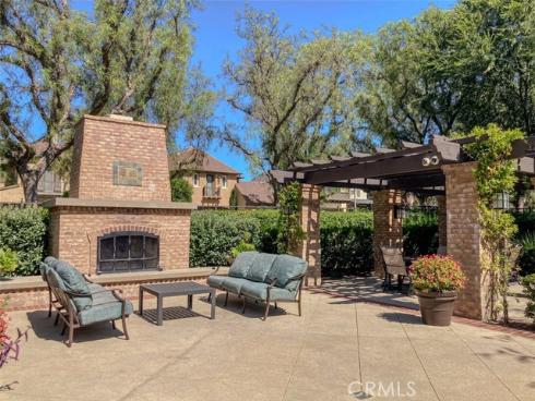 62 Gentry , Irvine, CA