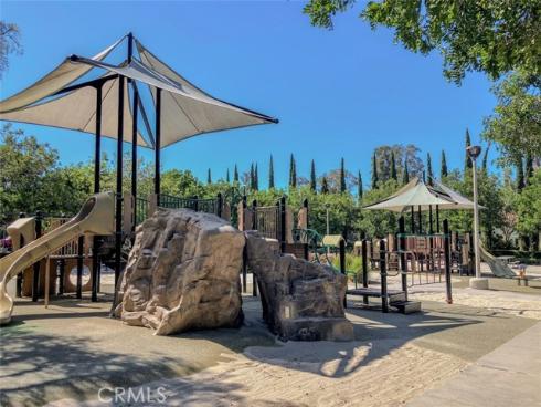 62 Gentry , Irvine, CA