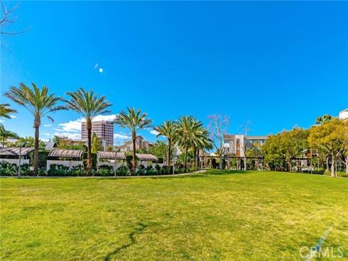 21  Gramercy  220 , Irvine, CA