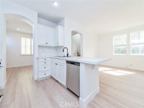 8 Huckleberry , Irvine, CA