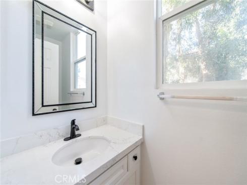 8 Huckleberry , Irvine, CA