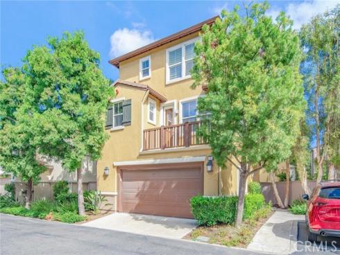 8 Huckleberry , Irvine, CA