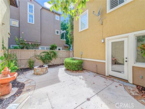 8 Huckleberry , Irvine, CA