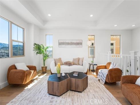 107  Somera  , Irvine, CA