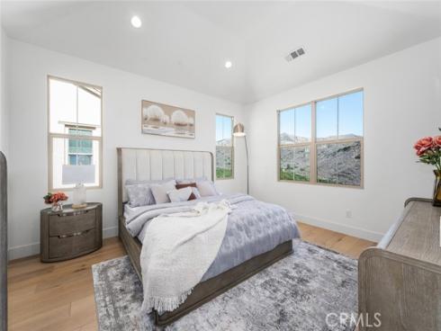 107  Somera  , Irvine, CA