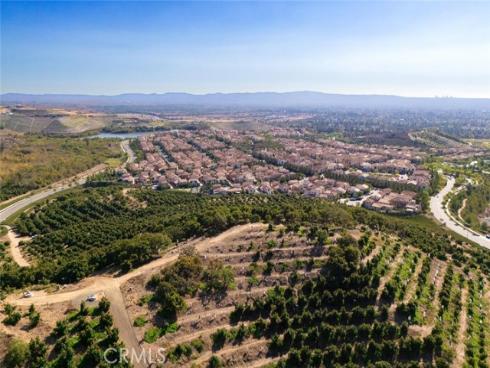 107  Somera  , Irvine, CA