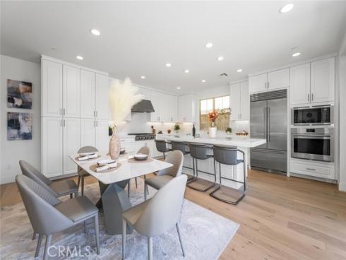 107  Somera  , Irvine, CA