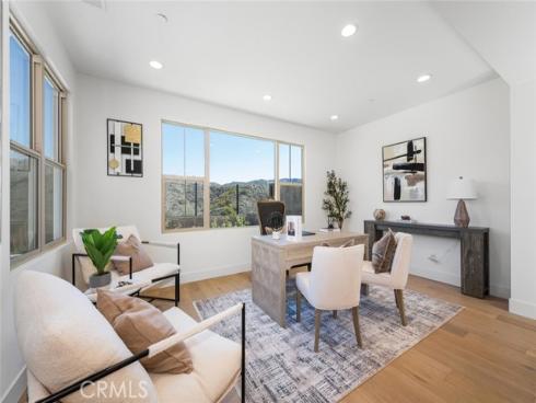 107  Somera  , Irvine, CA