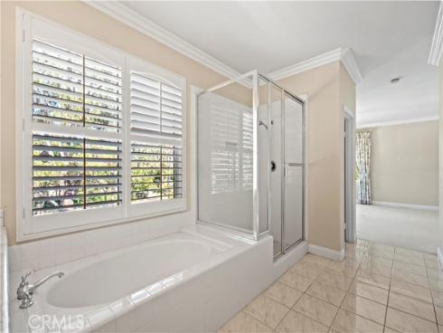 11 Pienza , Irvine, CA