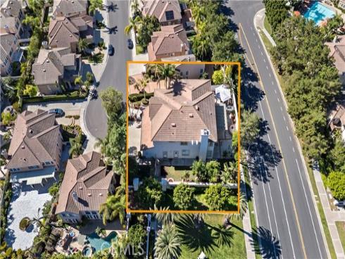 11 Pienza , Irvine, CA