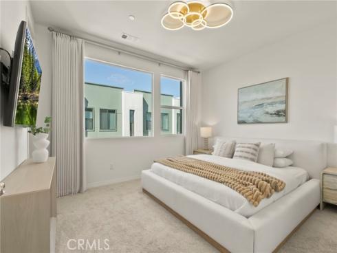 102  Sawbuck  , Irvine, CA