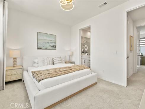 102  Sawbuck  , Irvine, CA