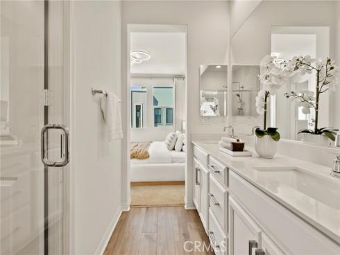 102  Sawbuck  , Irvine, CA