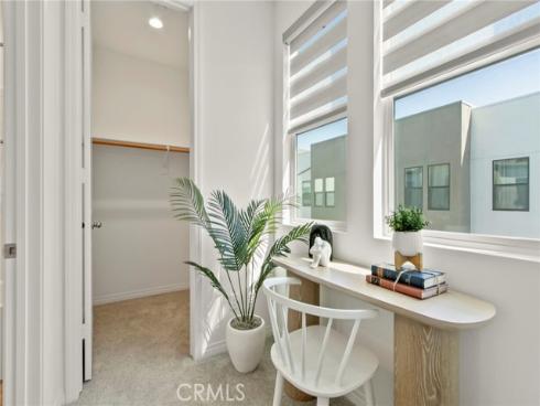 102  Sawbuck  , Irvine, CA