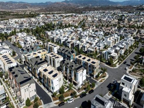 102  Sawbuck  , Irvine, CA