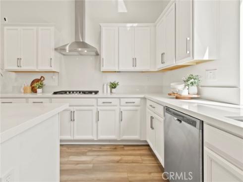 102  Sawbuck  , Irvine, CA