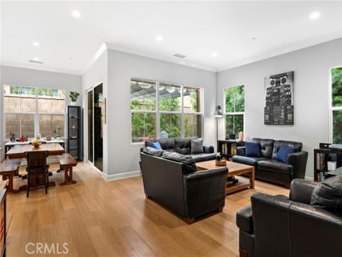 58 Tollson , Irvine, CA