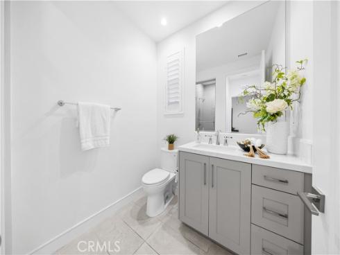 106  Albero  , Irvine, CA