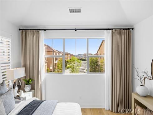 106  Albero  , Irvine, CA