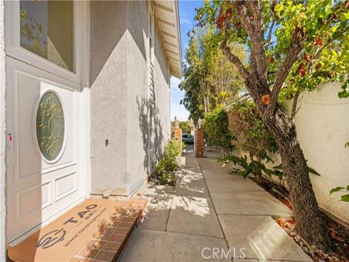 12 Oakdale , Irvine, CA