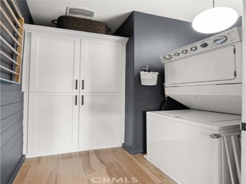 112  Gemstone  , Irvine, CA