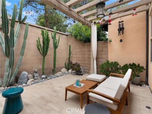 112  Gemstone  , Irvine, CA