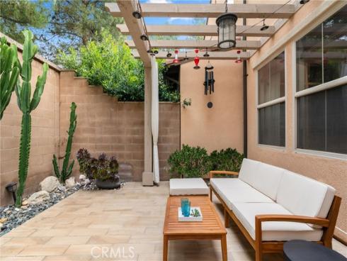 112  Gemstone  , Irvine, CA