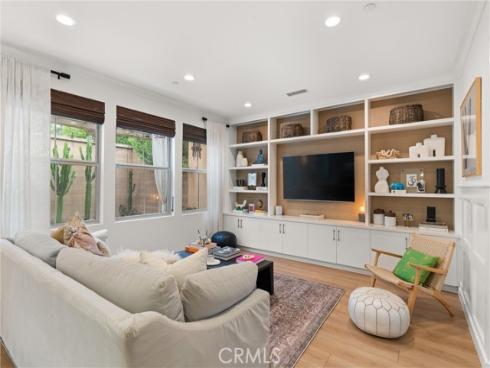 112  Gemstone  , Irvine, CA