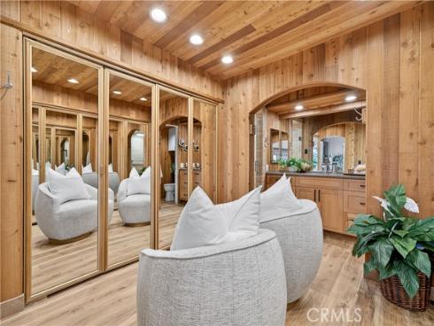 30 Nuevo 15 , Irvine, CA