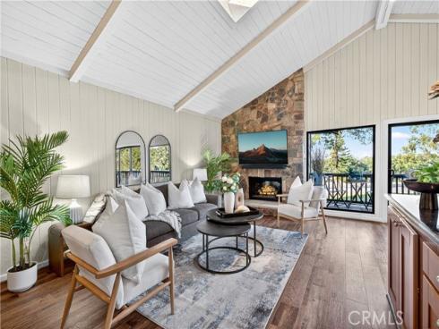 30 Nuevo 15 , Irvine, CA