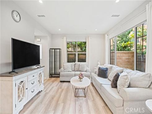 135  Messenger  , Irvine, CA