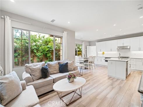 135  Messenger  , Irvine, CA