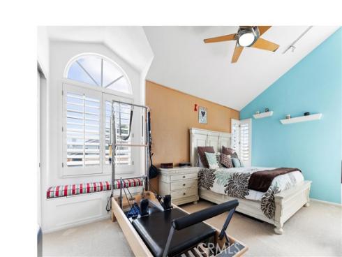 39 Foxboro , Irvine, CA