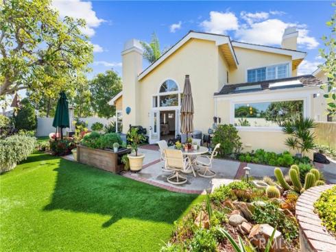 39 Foxboro , Irvine, CA