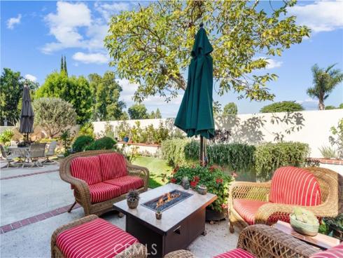 39 Foxboro , Irvine, CA