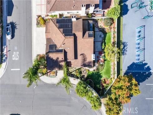 39 Foxboro , Irvine, CA