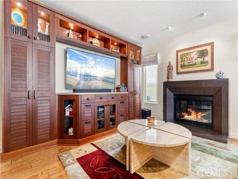 39 Foxboro , Irvine, CA