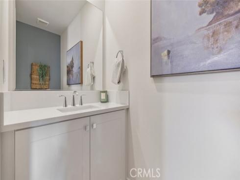 547  Mulligan  , Irvine, CA