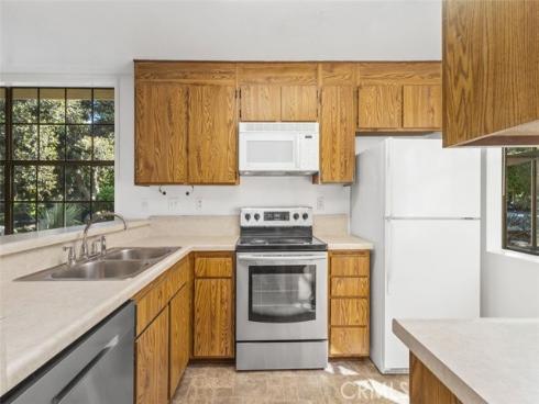 37  Lakepines  , Irvine, CA