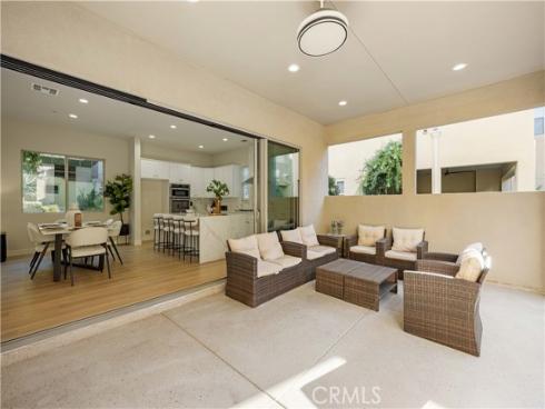 126  Interval  , Irvine, CA