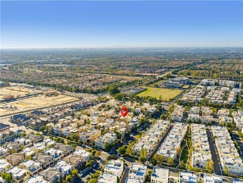 126  Interval  , Irvine, CA