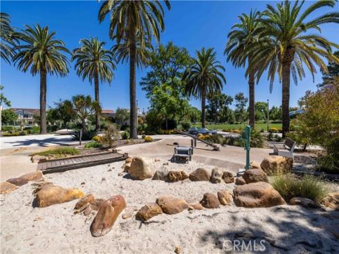 126  Interval  , Irvine, CA